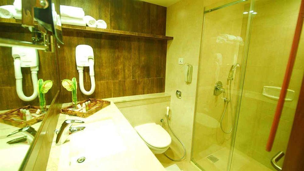 Sai Palace Hotel Mumbai Luaran gambar