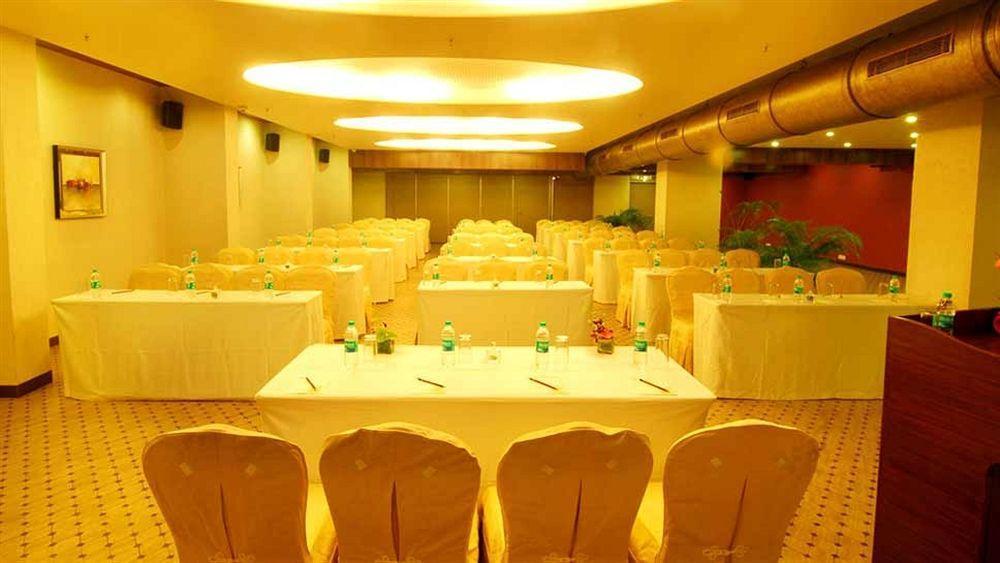 Sai Palace Hotel Mumbai Luaran gambar