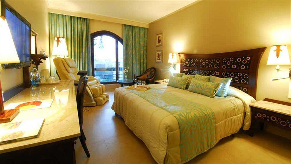 Sai Palace Hotel Mumbai Luaran gambar