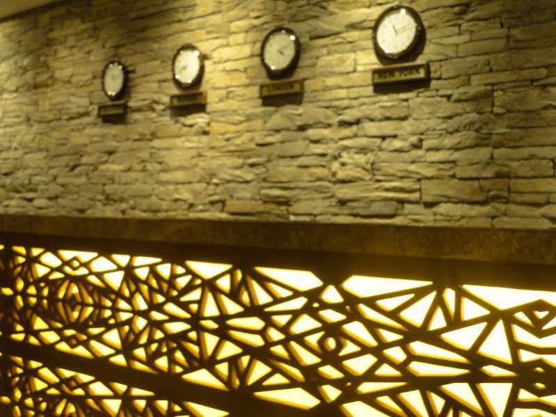 Sai Palace Hotel Mumbai Luaran gambar